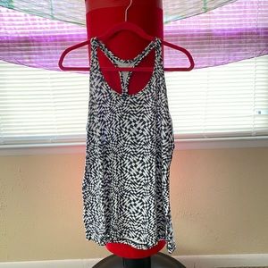 Black and white Nike run tank top